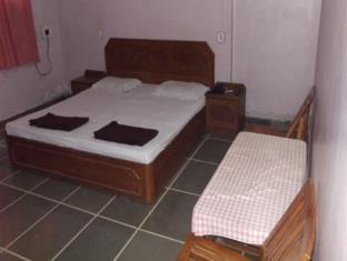 Hotel Indrayani Alandi Exterior photo